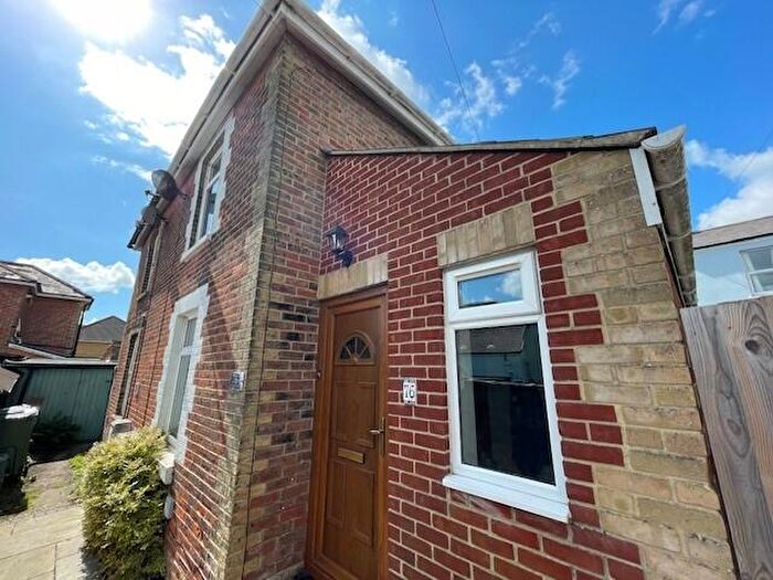 2 Bedroom Semi-Detached House To Rent In Swanmore Road, Ryde, PO33