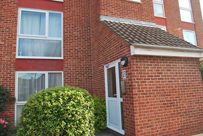 2 Bedroom Flat To Rent In Archery Close, Harrow Wealdstone, Middlesex, HA3