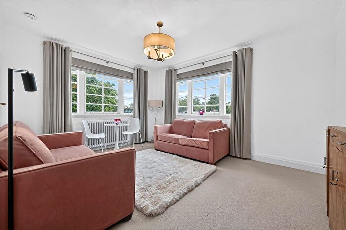 Studio For Sale In Tavistock Square, London, WC1H