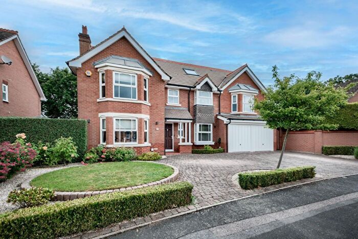6 Bedroom Detached House For Sale In Whitefields Gate, Solihull, B91