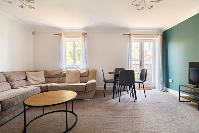 2 Bedroom Flat To Rent In Kingsbridge Court, Coverdale Road, NW2
