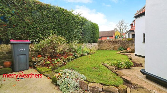 2 Bedroom Cottage For Sale In Woodall Lane, Harthill, Sheffield, S26