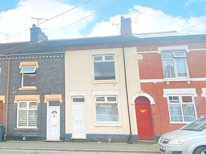 3 Bedroom Terraced House To Rent In Willington Street, Nuneaton, Warwickshire, CV11