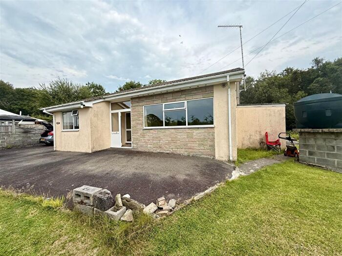3 Bedroom Detached Bungalow For Sale In Oakford, Llanarth, SA47