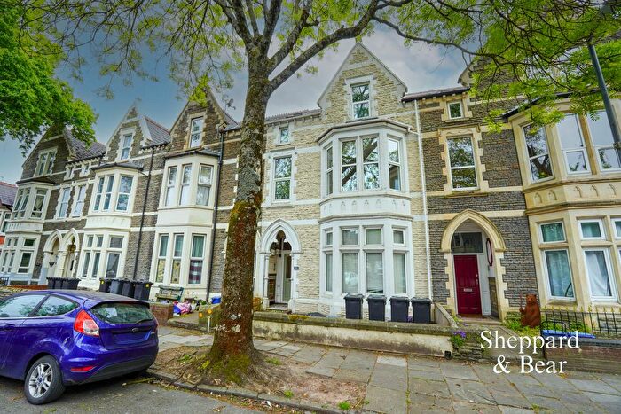 2 Bedroom Flat For Sale In Princes Street, Roath, Cardiff, CF24