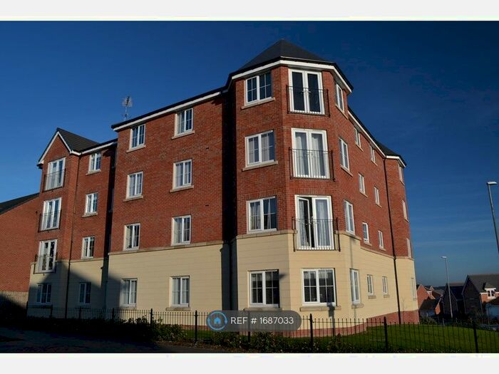 2 Bedroom Flat To Rent In Oak Drive, Leeds, LS10
