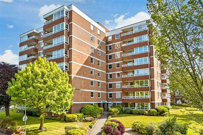2 Bedroom Flat For Sale In Preston Park Avenue, Brighton, East Sussex, BN1