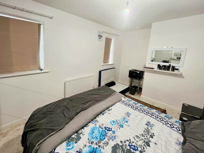 3 Bedroom Detached House For Sale In Winterfield Drive, Middle Hulton, BL3
