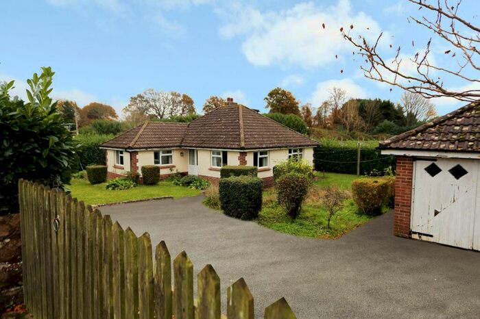 3 Bedroom Detached Bungalow For Sale In Blackhorse Lane, Shedfield, SO32