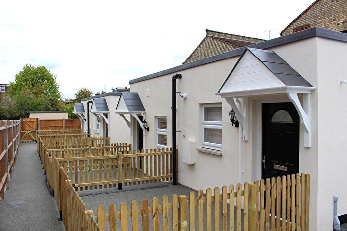 2 Bedroom Maisonette To Rent In Pearl Court, A Shrewsbury Road, Bounds Green, London, N11