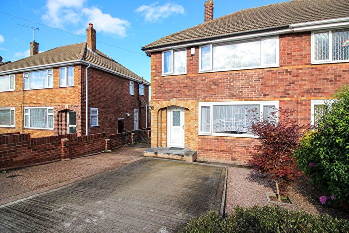 3 Bedroom Semi-Detached House To Rent In Winchester Way, Scawsby, Doncaster, DN5