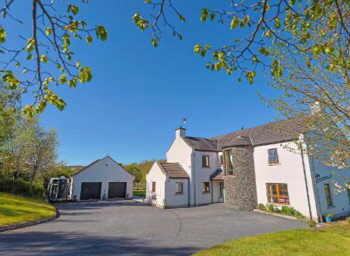 5 Bedroom Detached House And Lands For Sale In Glen Road, Dromore, BT25