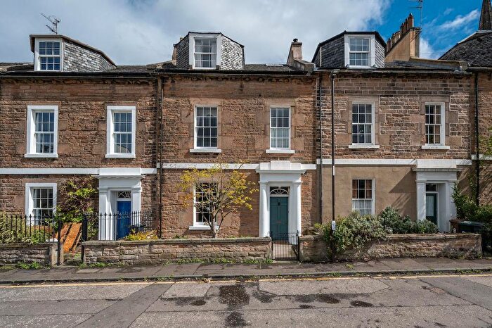 4 Bedroom Town House To Rent In Hailes Street, Edinburgh, EH3