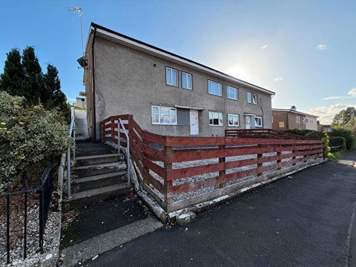 3 Bedroom Flat To Rent In Erradale Street, Lambhill, G22