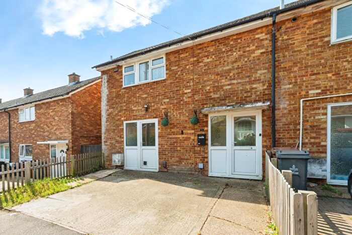 2 Bedroom End Of Terrace House For Sale In Mackenzie Square, Stevenage, SG2