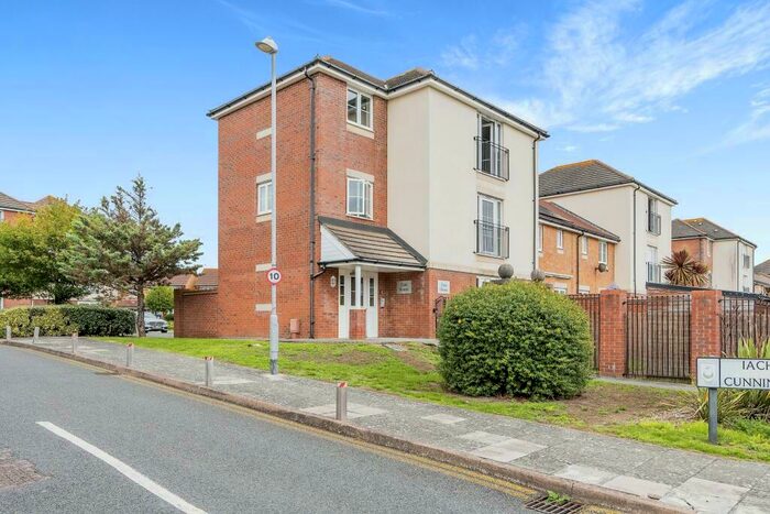 1 Bedroom Apartment To Rent In Zara House, Portsmouth, PO2