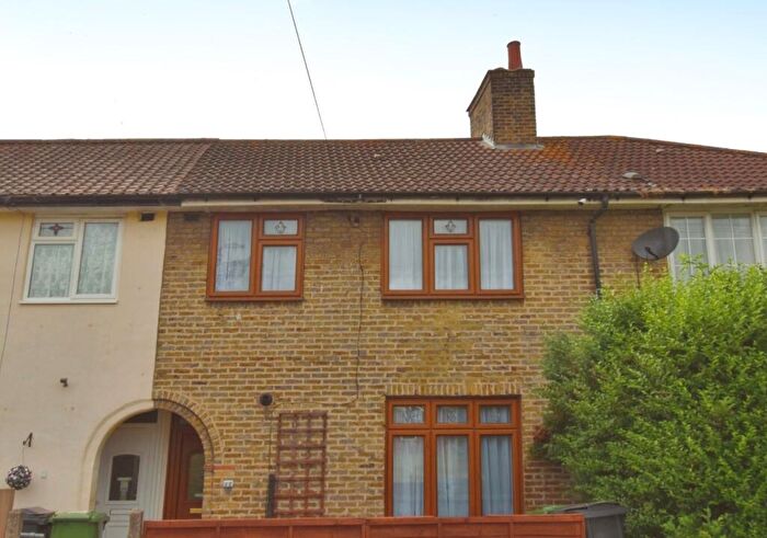 3 Bedroom Terraced House To Rent In Oakridge Road Bromley, BR1