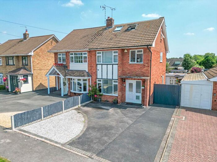 5 Bedroom Semi Detached House For Sale In Stonewell Crescent, Nuneaton, CV11