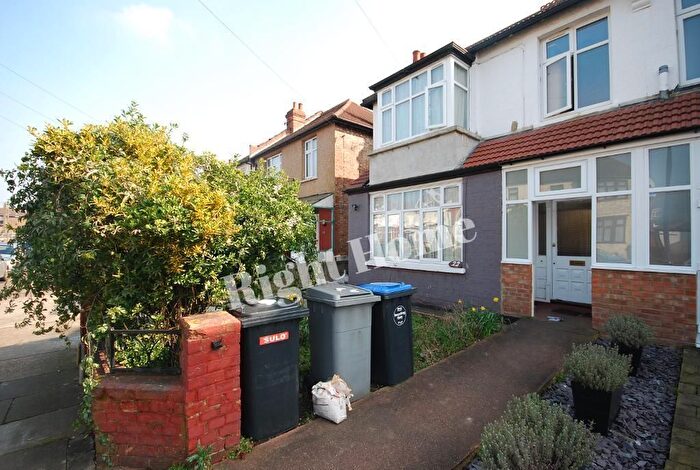 2 Bedroom Maisonette To Rent In Berkhamsted Avenue, Wembley, HA9
