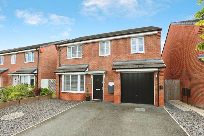 4 Bedroom Detached House For Sale In Little Cross Close, Crewe, Cheshire, CW1