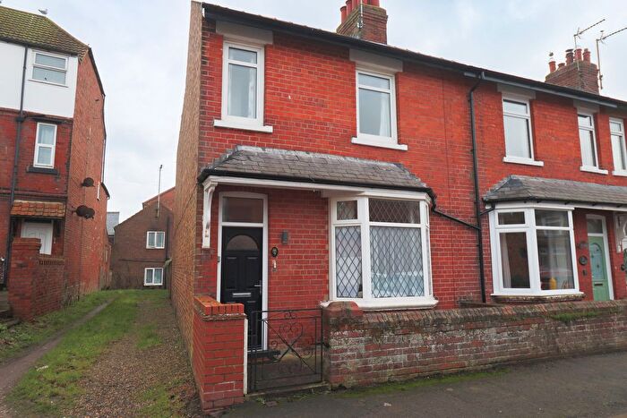3 Bedroom End Terrace House For Sale In Raincliffe Avenue, Filey, YO14