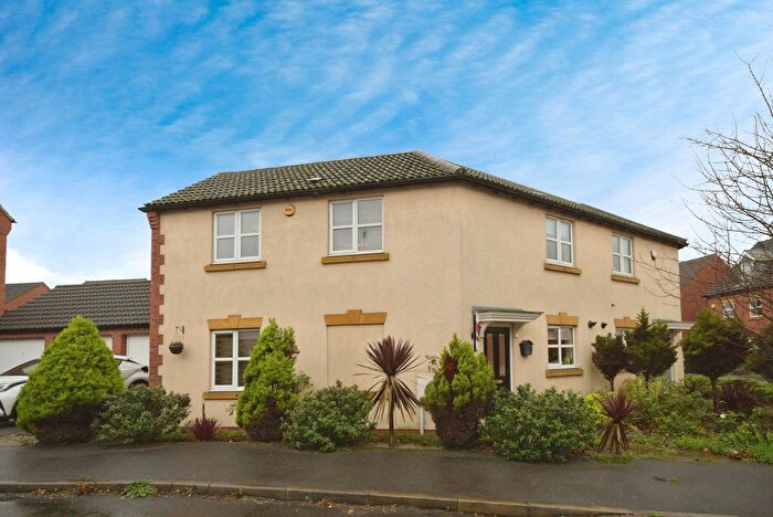 3 Bedroom Semi Detached House For Sale In Piper Close, Mansfield Woodhouse, Mansfield, Nottinghamshire, NG19