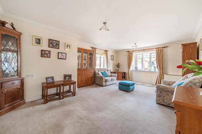 2 Bedroom Retirement Property For Sale In Woking, Surrey, GU22