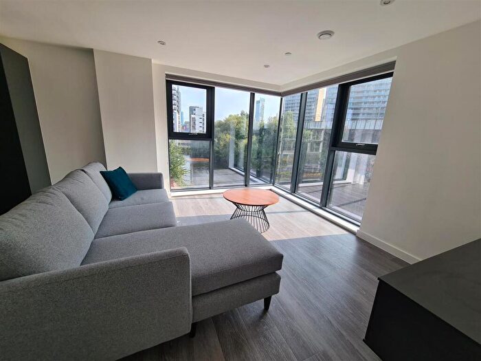2 Bedroom Apartment To Rent In Downtown, Woden Street, Salford, M5
