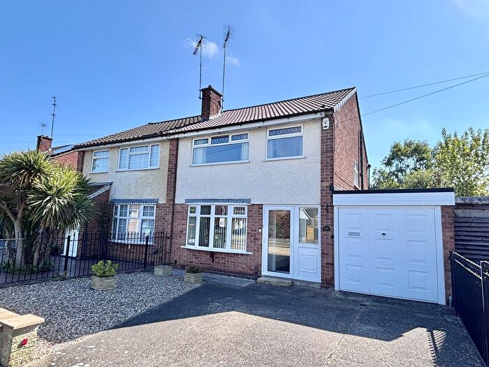 3 Bedroom Semi Detached House For Sale In Lubbesthorpe Road, Leicester, Leicestershire., LE3