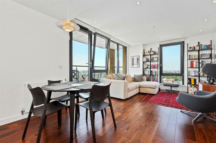 2 Bedroom Flat To Rent In Grand Regent Tower, Cadmium Square, Bethnal Green, London, E2