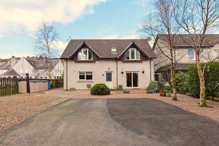 4 Bedroom Detached House For Sale In Ardcastle View, Lochgair, PA31