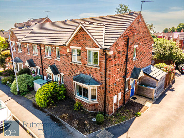 3 Bedroom Semi-Detached House To Rent In Bevercotes Close, Newark, NG24