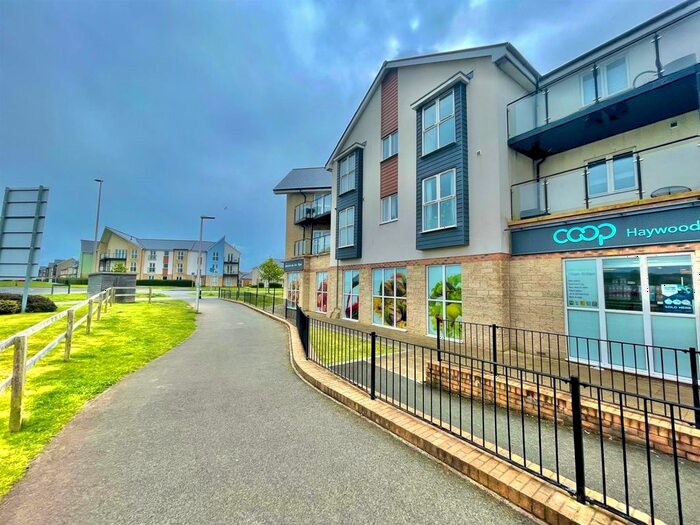 2 Bedroom Flat To Rent In Whitney Crescent, Weston-Super-Mare, BS24