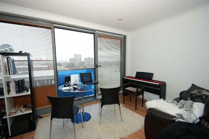 1 Bedroom Apartment To Rent In Citispace, Leylands Road Leeds City Centre, Leeds, LS2