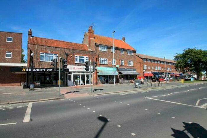 1 Bedroom Flat To Rent In Goring Road, Goring-by-Sea, BN12