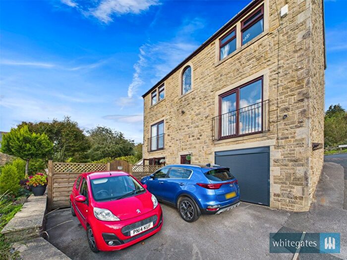 3 Bedroom Detached House For Sale In Portland Street, Haworth, Keighley, West Yorkshire, BD22