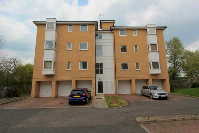 2 Bedroom Apartment To Rent In Calvie Croft, Hodge Lea, Milton Keynes, MK12
