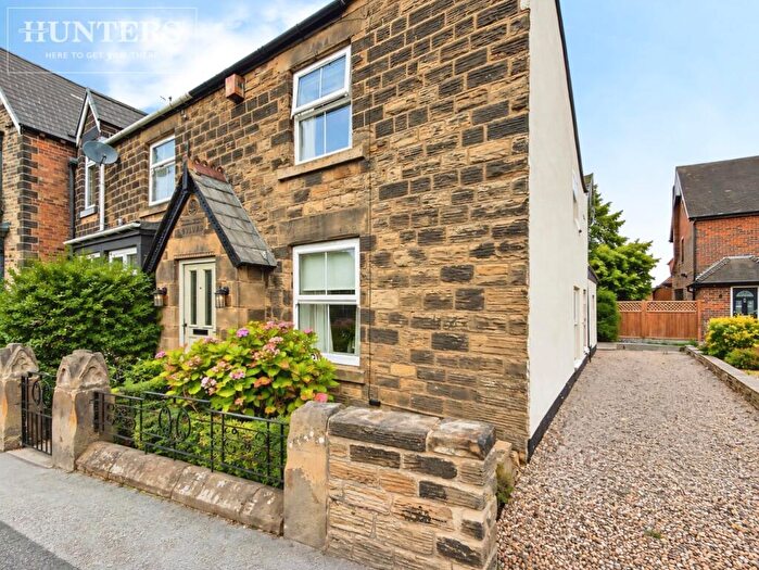 3 Bedroom Cottage For Sale In Sheffield Road, Hoyland, Barnsley, S74