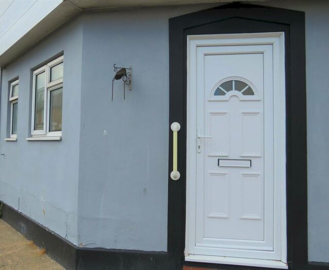 1 Bedroom Ground Flat To Rent In Pallister Road, Clacton-On-Sea, CO15
