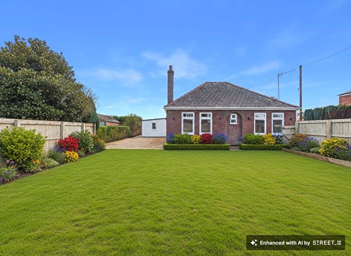 2 Bedroom Detached Bungalow For Sale In Holbeach Drove Gate, Holbeach Drove, PE12