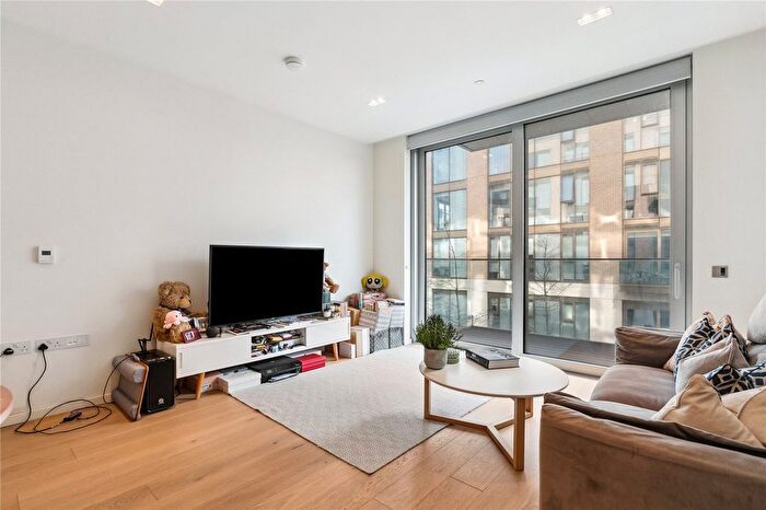 1 Bedroom Flat To Rent In Bolander Grove, Earls Court, London, SW6