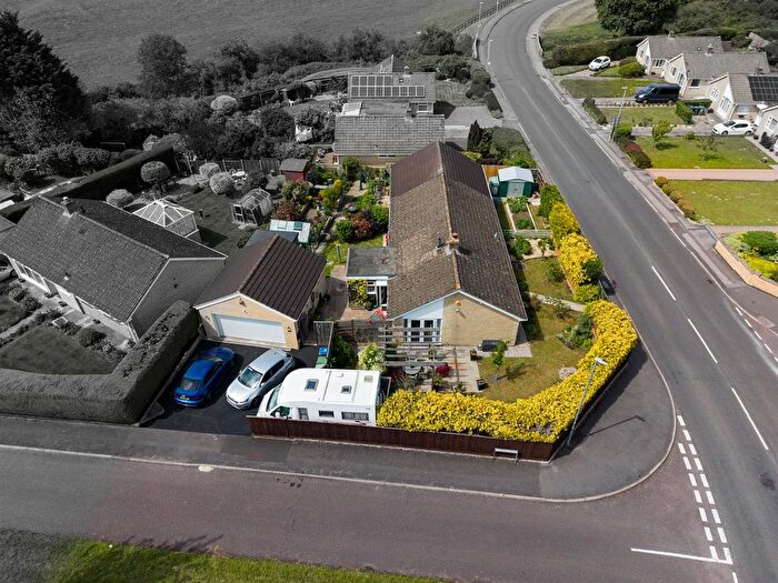 4 Bedroom Detached Bungalow For Sale In Tyning Close, Trowbridge, BA14