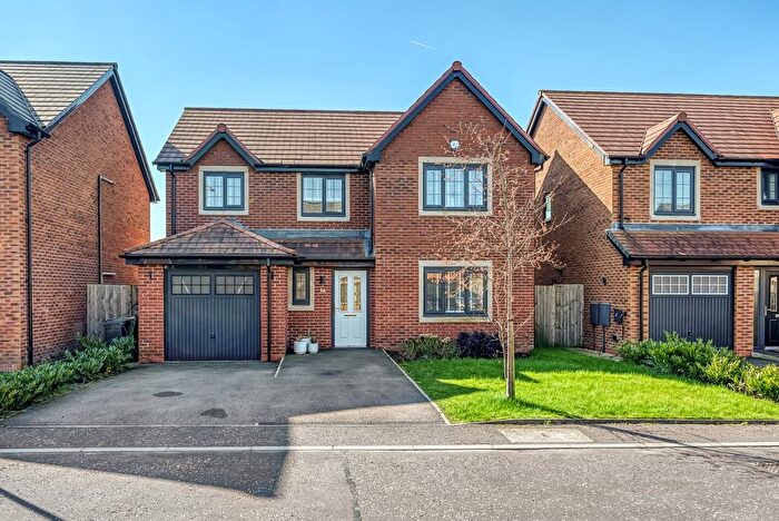 4 Bedroom Detached House For Sale In Hewlett Way, Westhoughton, Bolton, BL5