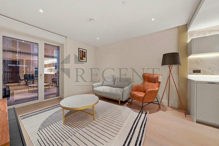 1 Bedroom Flat To Rent In Cassini Apartments, Cascade Way, W12