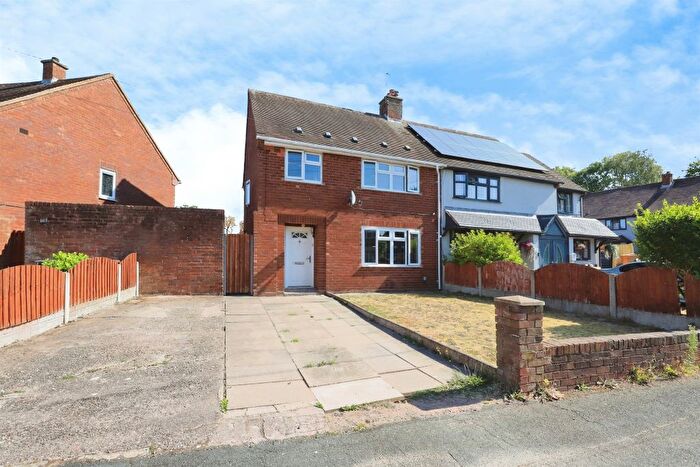 3 Bedroom Semi Detached House For Sale In Brindley Avenue, Ashmore Park, Wolverhampton, WV11