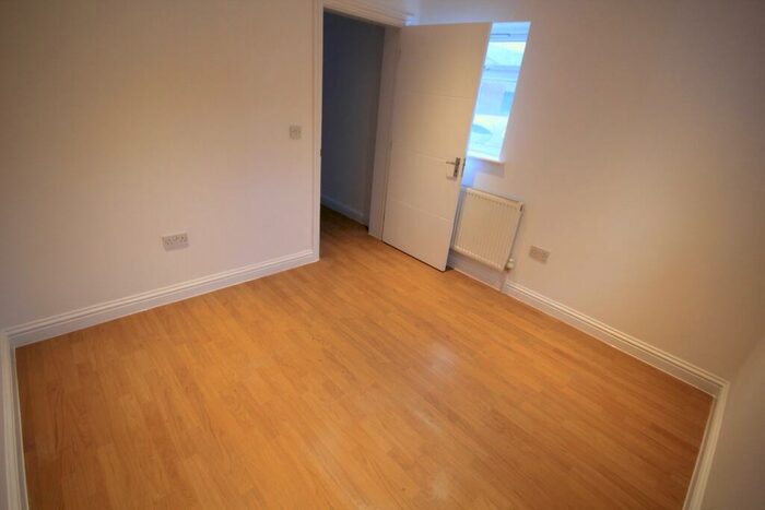 1 Bedroom Flat To Rent In - Hindes Road, Harrow, HA1