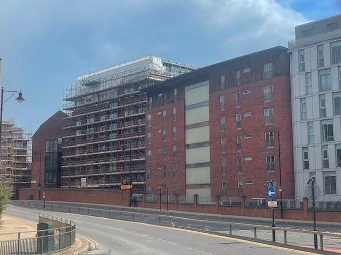 1 Bedroom Apartment To Rent In Roberts Wharf, Leeds City Centre, LS9
