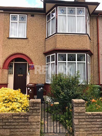3 Bedroom Terraced House To Rent In Woodbridge Road, Barking, IG11