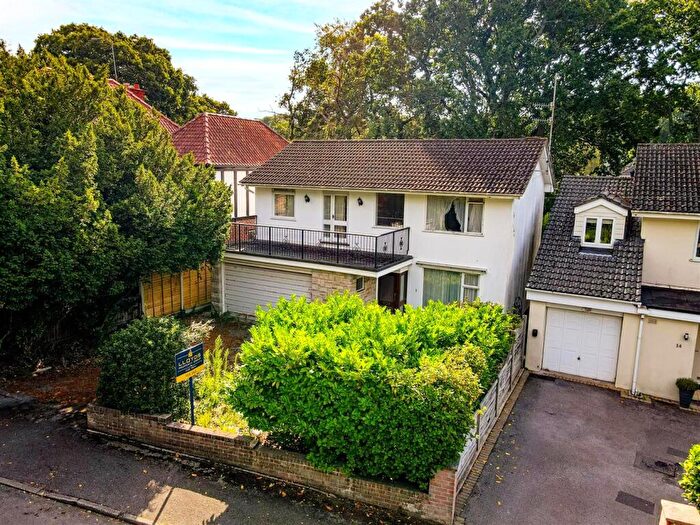3 Bedroom House For Sale In Brownsea View Avenue, Poole, BH14