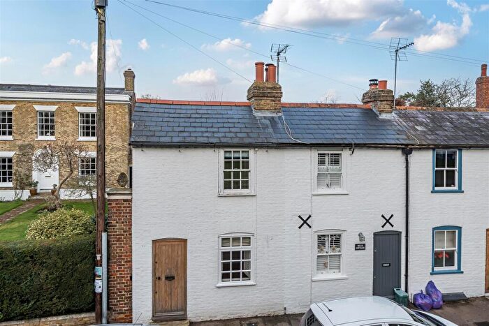 2 Bedroom End Of Terrace House For Sale In The Street, Ash, Canterbury, CT3